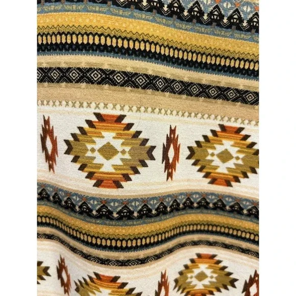 LulaRoe Womens Top sz 2XL Orange Yellow Aztec Short Sleeve‎ Crew Neck Stretch - Picture 6 of 6